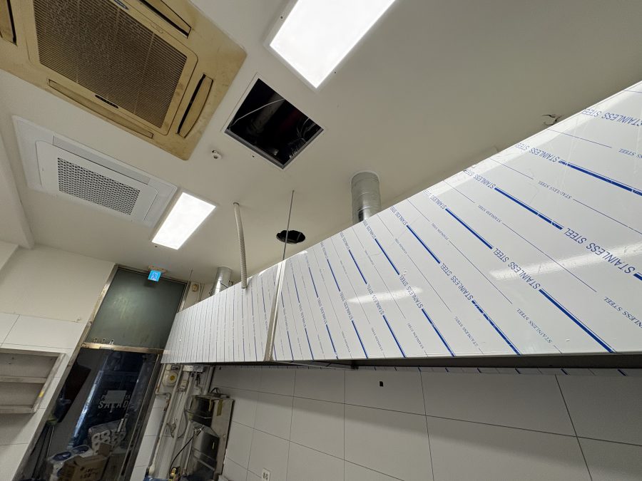 아파트전열교환기 시공 현장 - 전열교환기 닥트 연결 시공